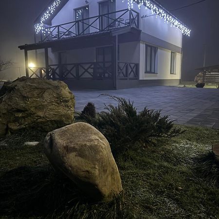 U Anastasii I Sofii Bilya Richki Guest House Mykulychyn Luaran gambar