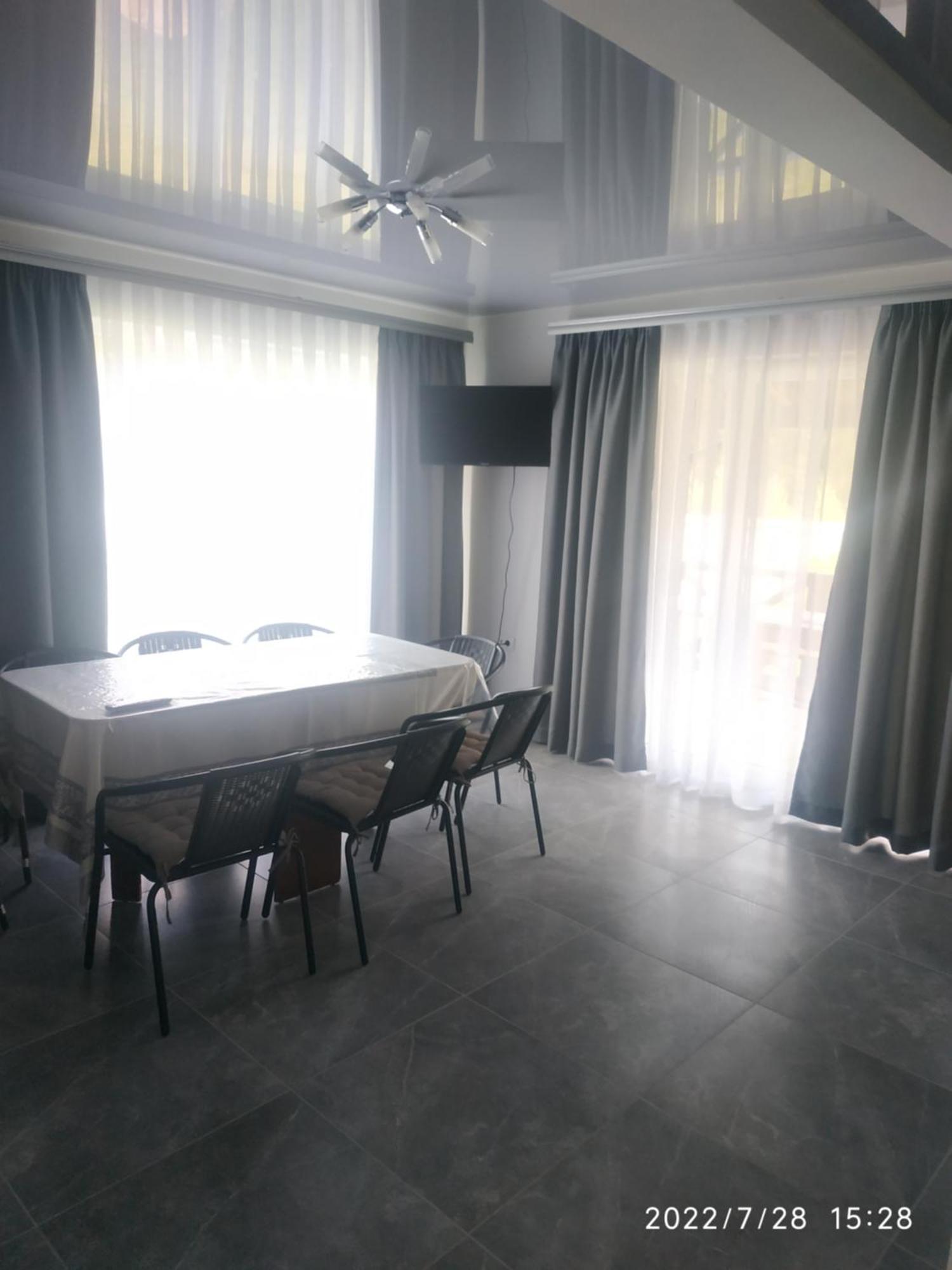 U Anastasii I Sofii Bilya Richki Guest House Mykulychyn Bilik gambar